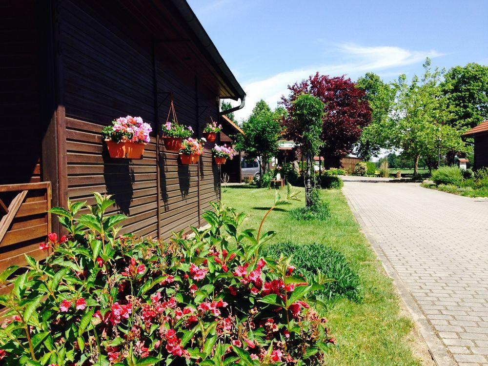 Hotel & Restaurant Zur Spreewaelderin Golßen Εξωτερικό φωτογραφία