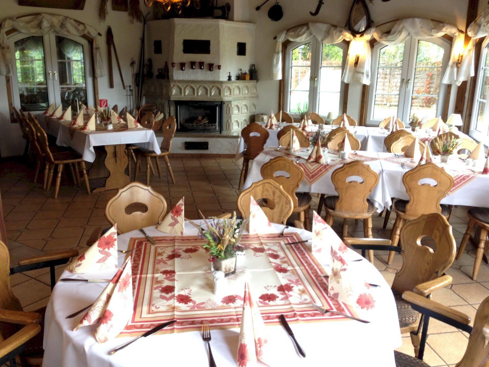 Hotel & Restaurant Zur Spreewaelderin Golßen Εξωτερικό φωτογραφία